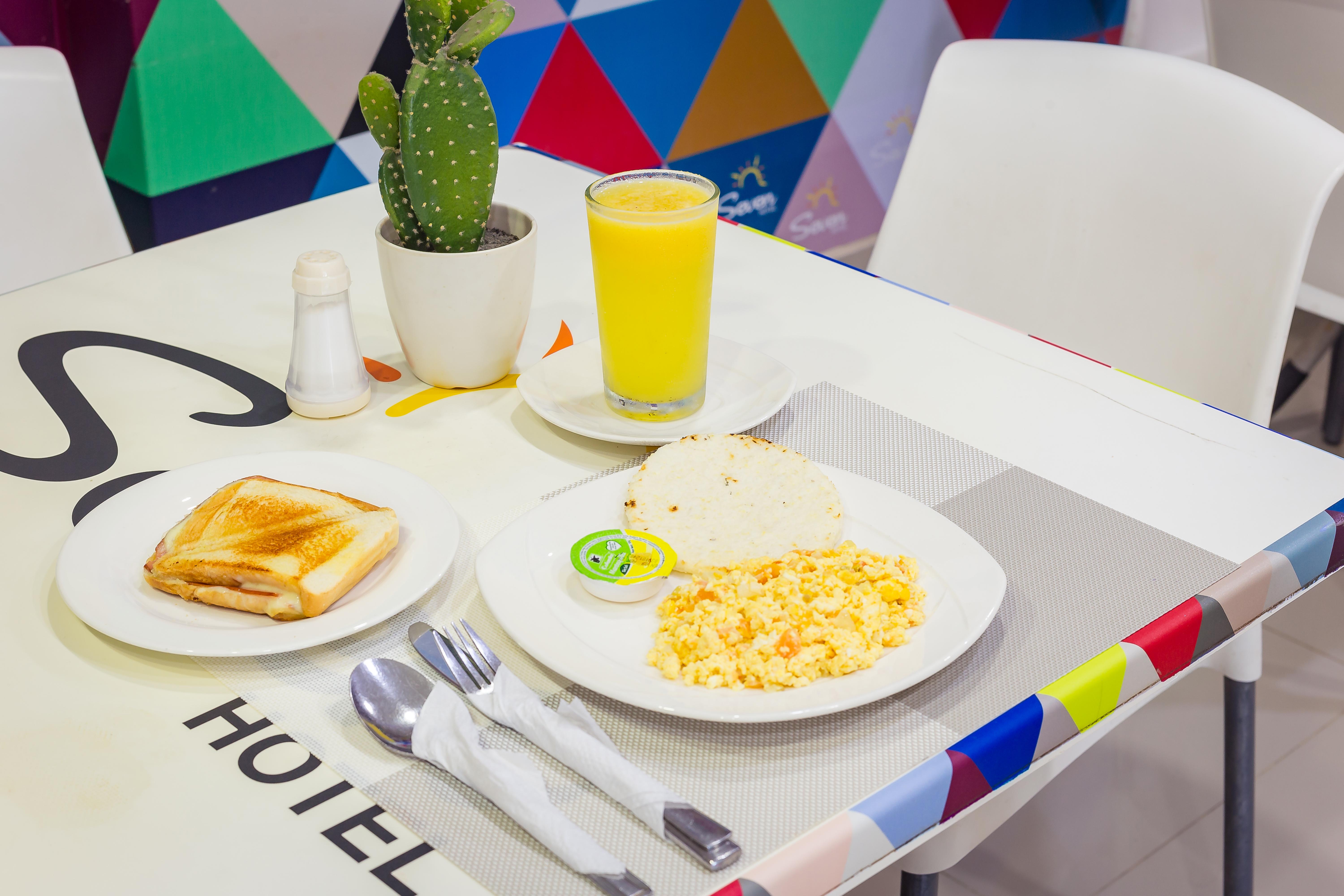 Hotel Seven Montería Екстериор снимка